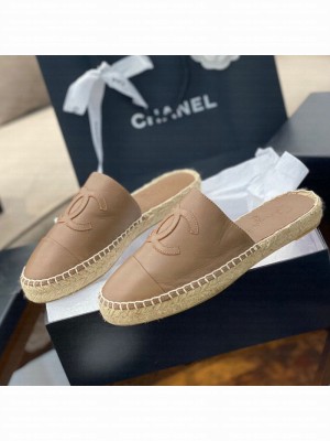 Chanel CC Shiny Lambskin Espadrille Slide Sandals Beige Spring/Summer 2021 Collection 54