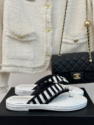 Chanel Knit Flat Thong Slides Sandal Light White/Black 2024