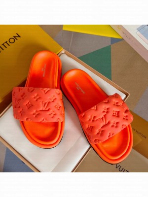 Louis Vuitton Unisex Pool pillow comfort mule 08