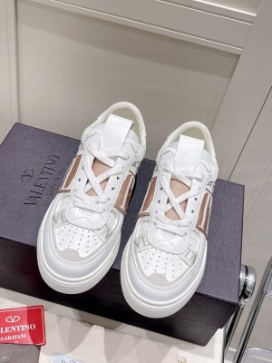 VALENTINO VL7N LOW-TOP SNEAKERS IN CALFSKIN AND MESH FABRIC WITH BANDS SNEAKERS 2022 COLLECITON 026