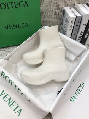 Bottega Veneta PUDDLE Biodegradable rubber white ankle boots 2021 Collection