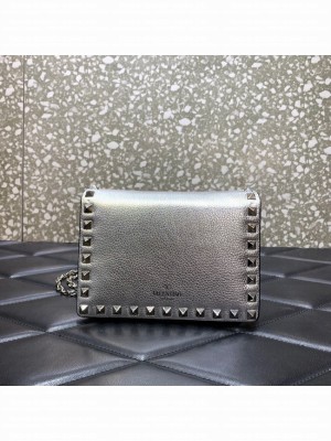 VALENTINO Garavani Rockstud Calfskin Clutch WP0P86R silver
