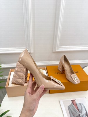 Louis Vuitton Women's Patent Leather 5.5cm/9cm Shake Pump Nude