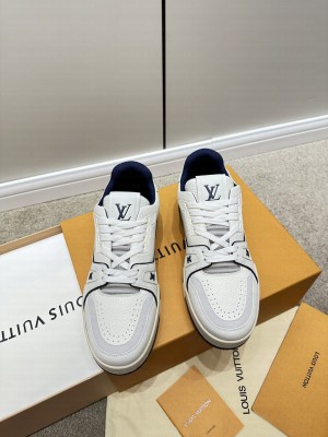 Louis Vuitton Unisex LV Trainer Sneakers 2023 021
