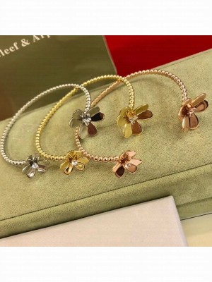 VanCleef&Arpels Frivole Clovers Open Bracelet  Collection