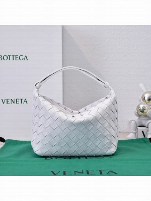 Bottega Veneta Mini Wallace 754443 white