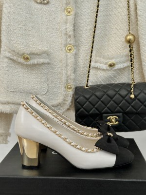 Chanel Women's 6.5cm Metal Heel Chain Around And Bow Lambskin Leather Pumps White
