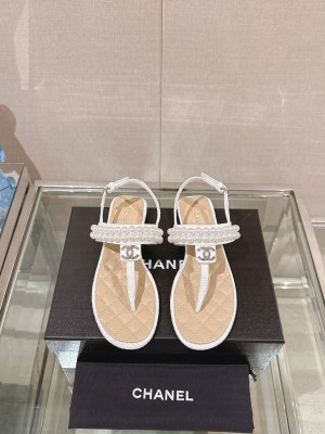 Chanel Grosgrain Pearl CC Thong Sandals White/Beige