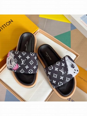 Louis Vuitton Unisex Pool pillow comfort mule 021