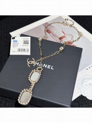 Chanel Women's Necklace ABC083