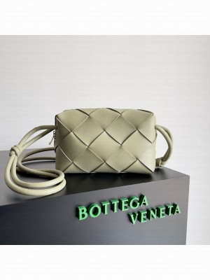 Bottega Veneta Intrecciato Concert Pouch D794258 Travertine