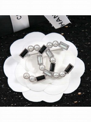 Chanel Women's Brooch AB1162