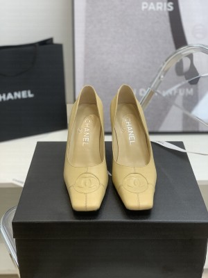 Chanel 8CM Vintage Logo Pumps Beige 2022 Collection