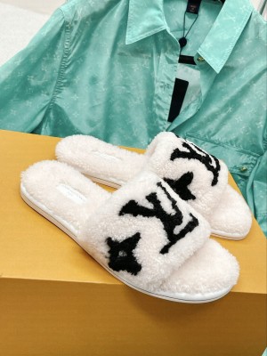 Louis Vuitton 1AA1U9 MAGNETIC FLAT MULE White