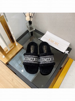 Christian Dior DIOR CHEZ MOI SLIDE Cotton Embroidery and Shearling 04