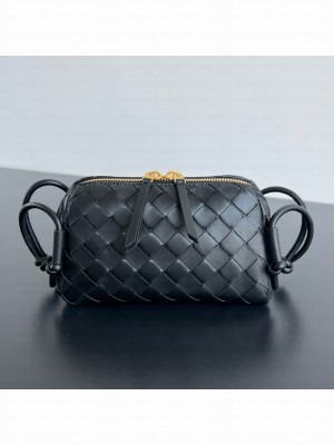 Bottega Veneta Intrecciato Concert Pouch 794258 black