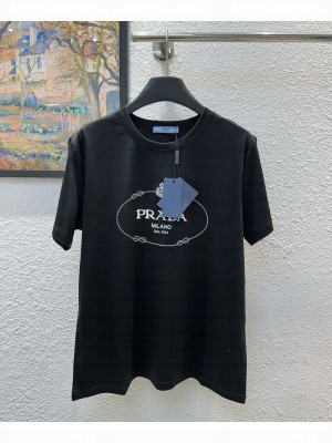 Prada Women's Printed Short-sleeved T-shirt Black