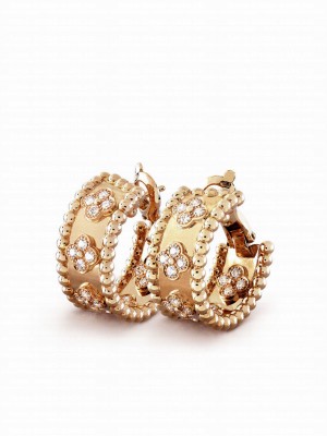 Van Cleef & Arpels Women's Perlee Clovers Hoop Earrings Golden