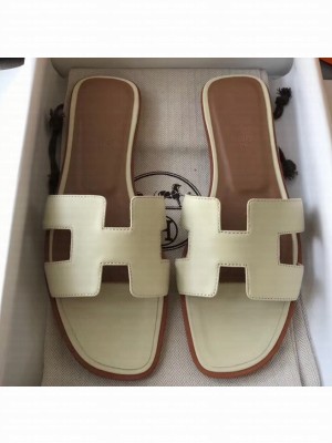 Hermes Oran Flat Slipper Sandals in Swift Box Calfskin Creamy