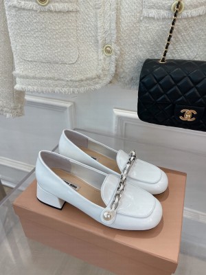 Miu Miu Women's Patent Leather With metal chain Loafer White
