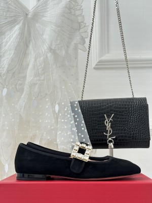 Roger Vivier Rhinestone Buckle Babies flat 02