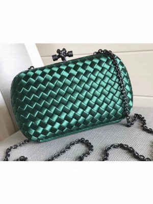 Bottega Veneta Intrecciato Chain Knot Clutch Bag Green 