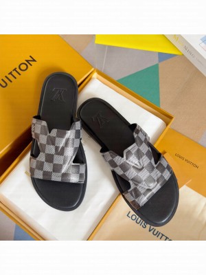 Louis Vuitton Man's LV Oasis Mule 07
