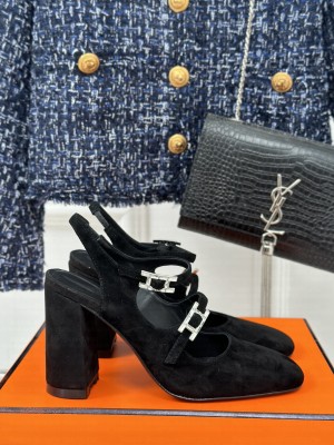 Hermes Jackie 50 pump in black suede