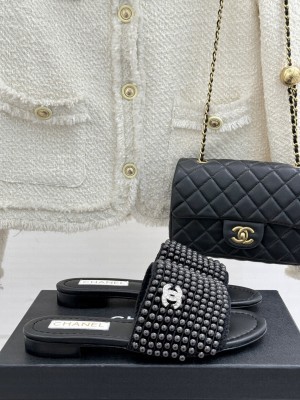Chanel Slide CC With Pearls Mule Black