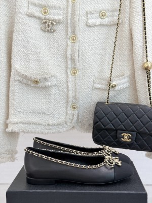 Chanel Calfskin Ballet Flats with Chain Bow black 2025