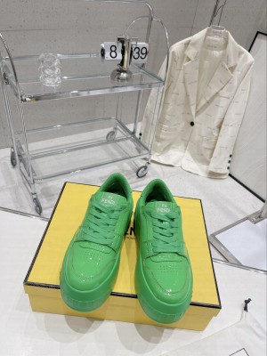 Fendi Fashion Show Low-top Platform Sneakers 7cm in Green Brushed Leather