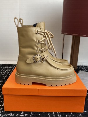 Hermes Land ankle boot in calfskin with chunky rubber sole beige