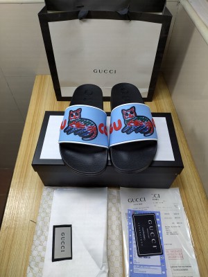 Gucci Unisex Rubber Flat Slide Sandals 016 2021 Collection
