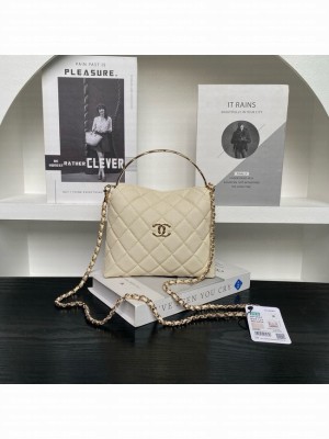 Chanel CLUTCH WITH CHAIN AP4591 light yellow