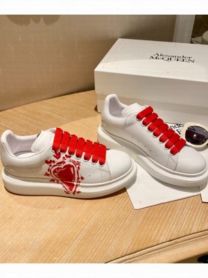 Alexander McQueen Oversized sneaker red