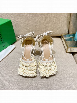 Bottega Veneta Mesh and Lambskin Stretch Sandals Spring/Summer 2022 Collection,Creamy