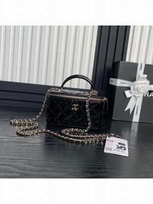 Chanel Patent CLUTCH WITH CHAIN AP2199 black