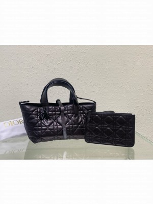 Small Dior Toujours Bag Black Macrocannage Crinkled Calfskin M2822O