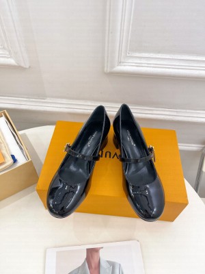 Louis Vuitton Romy Mary Jane Patent Leather Pump Black