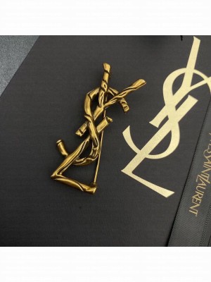 Saint Laurent Brooch 2022 Collection 018