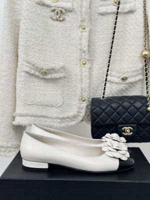 Chanel Ballerina Camellia Balet Flat G29682 White Black