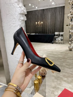 VALENTINO VLOGO SIGNATURE CALFSKIN PUMP 75MM BLACK 2021 Collection