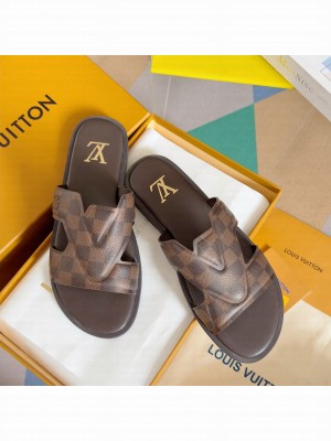 Louis Vuitton Man's LV Oasis Mule 02