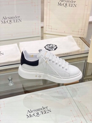 Alexander McQueen Oversized Platform Lace Up Creeper Sneakers Spring/Summer 2020 Collection, Black