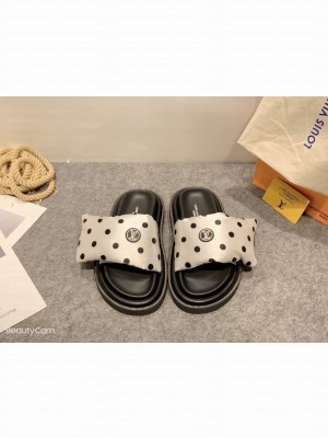 Louis Vuitton 1A98GU Pool pillow comfort white