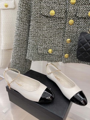 Chanel Heel 20mm Mary Janes With Chain Anklet Flat White Spring 2022 Collection