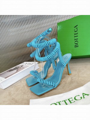 Bottega Veneta Leahter and Rubber Wire Stretch Sandals Spring/Summer 2022 Collection,Turquoise blue