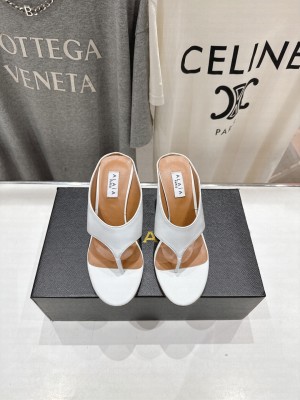 Alaïa CUBE THONG MULES IN LAMBSKIN WHITE