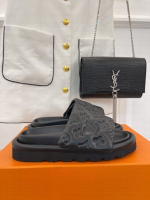 Louis Vuitton Unisex Pool Pillow Comfort Slide Sandals in Monogram Textile Black