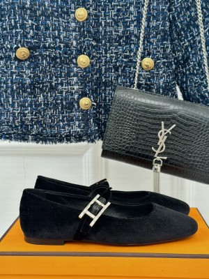 Hermes Jane ballet velvet flat black